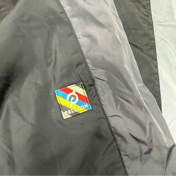 Peloton Track Pants Men's M Black/Gray Nylon Joggers‎ Lined NWT - Picture 2 of 4